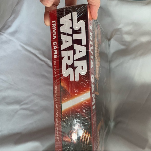 Disney Star Wars Trivia Game - Red and Black - Picture 4 of 6